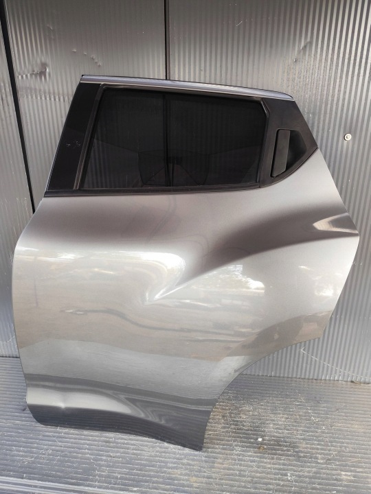 NISSAN JUKE et F15 Portière Arrière Gauche Complets