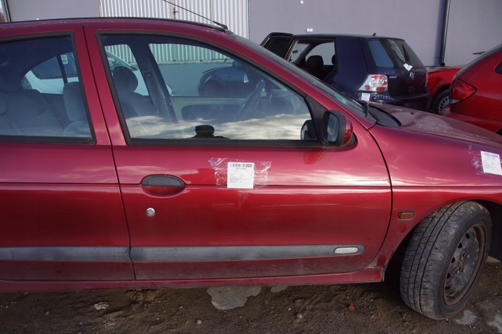 dvere pravé predok NV713 RENAULT MEGANE a