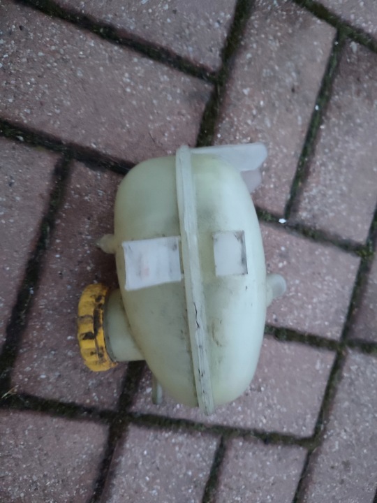 Réservoir eau OPEL TIGRA B 09129170