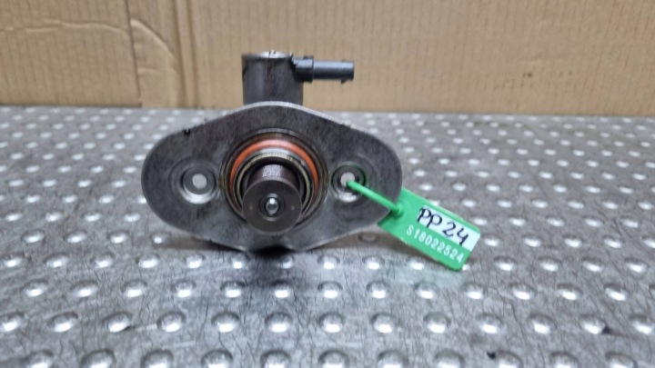 Pompe alimentation carburant 7584461 8604229 F10 F11 F15 F16 F20 F21 F25 F30 N20 N26