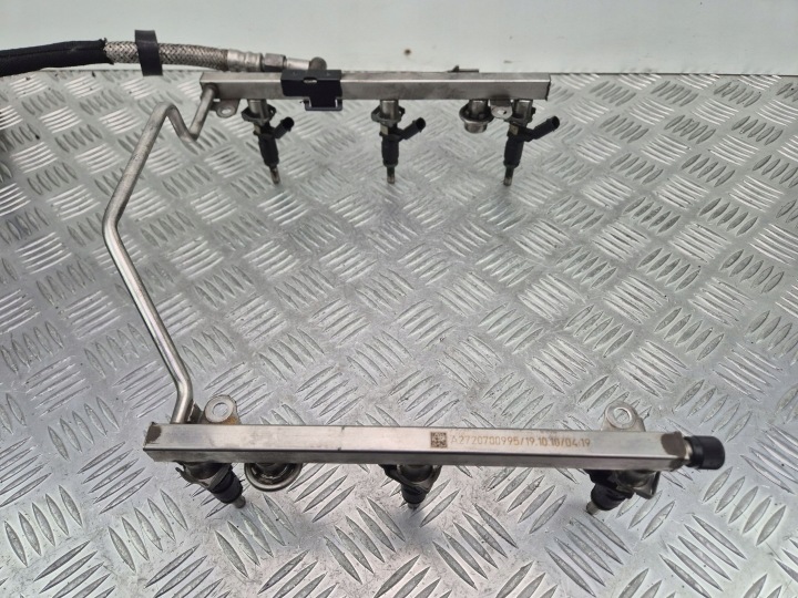 Mercedes E300 W212 Schlauch paliwowy A2720700995 M272.952