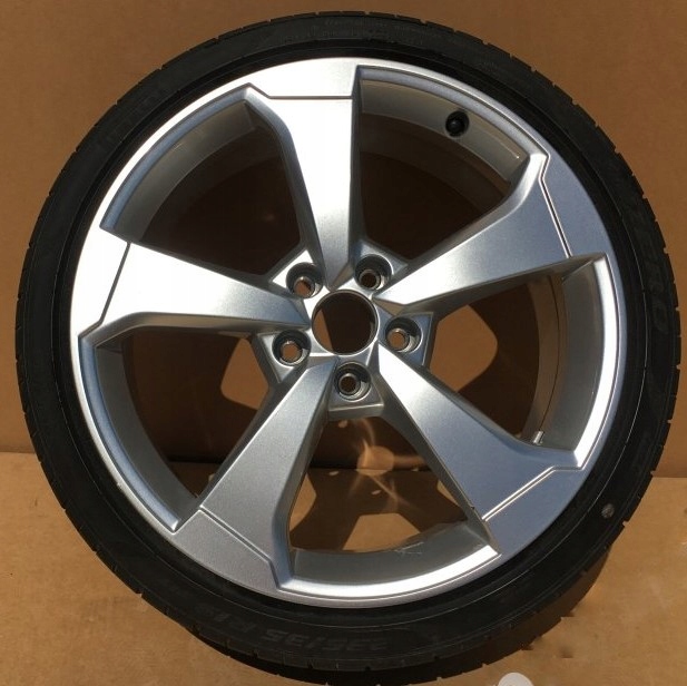 AUDI A3 S3 RS3 8V CERCHIO CUSCINETTO TENDICINGHIA PIRELLI 235/35R19