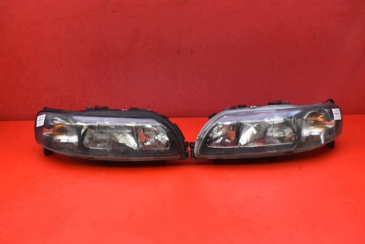 head lights front front KOMPLET EU VOLVO V70 2 II 00-05