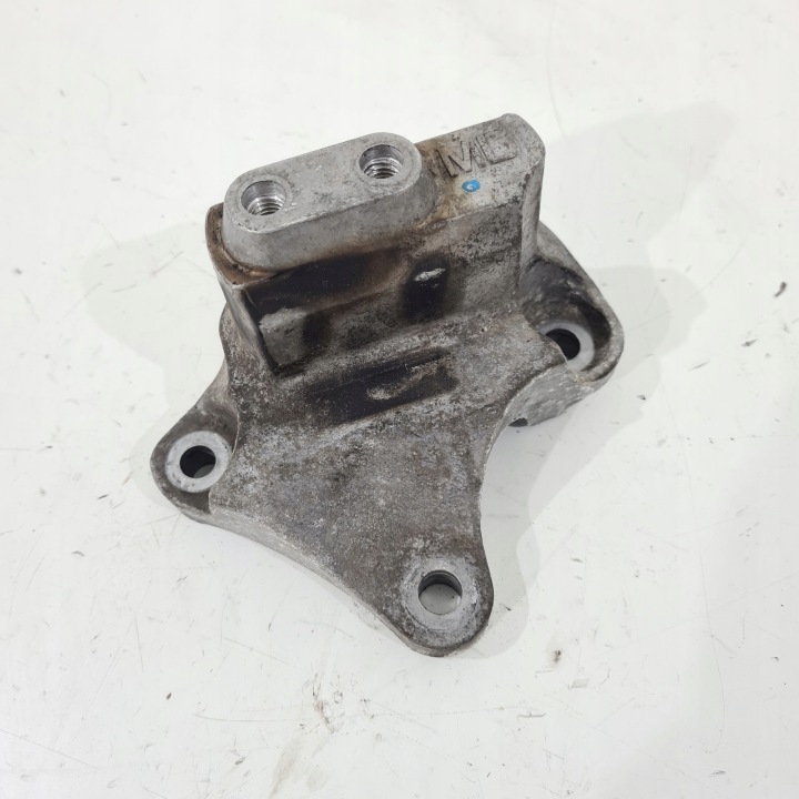 Stütze Halter DES MOTORS CITROEN JUMPY III 3 SPACETOURER 9807981180