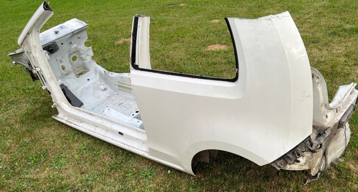 SKODA CITIGO SEAT MII 3D čtvrtka blatník práh PODLOZNICA LB9A originál