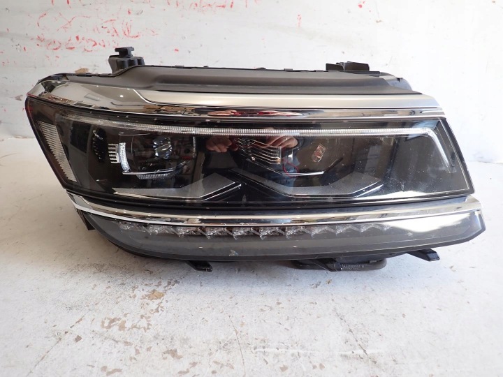 far prednji dio prednja desna VW TIGUAN II 2015- FULL LED 5NN941082C
