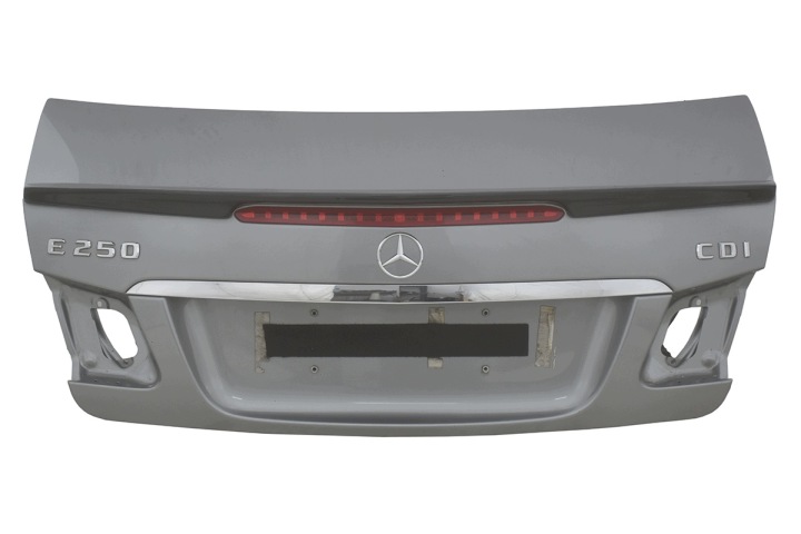 Malle / hayon coffre porte arrière Arrière MERCEDES E-KLASA W207 COUPE 792