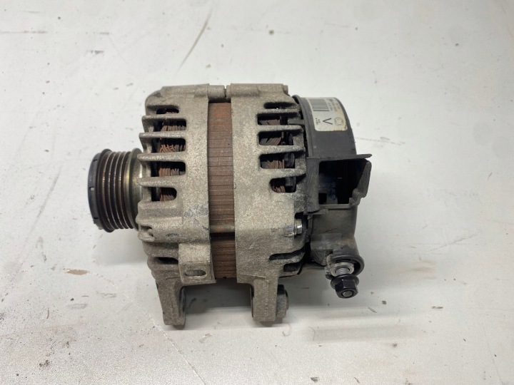 alternator HYUNDAI I20 II 1.4 CRDI D4FC 37300-2A950 14-19