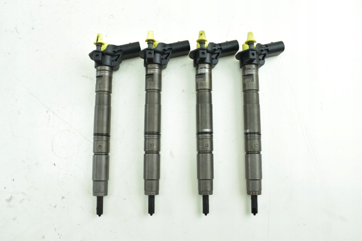 Einspritzdüse Pumpe-Düse-Einheit VW PASSAT B7 GOLF VI AUDI A3 8P SEAT LEON II 1.6 TDI 03L130277B