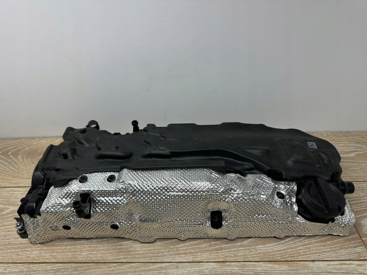 BMW GX G07 B57 cover of valves 7819544 8597274