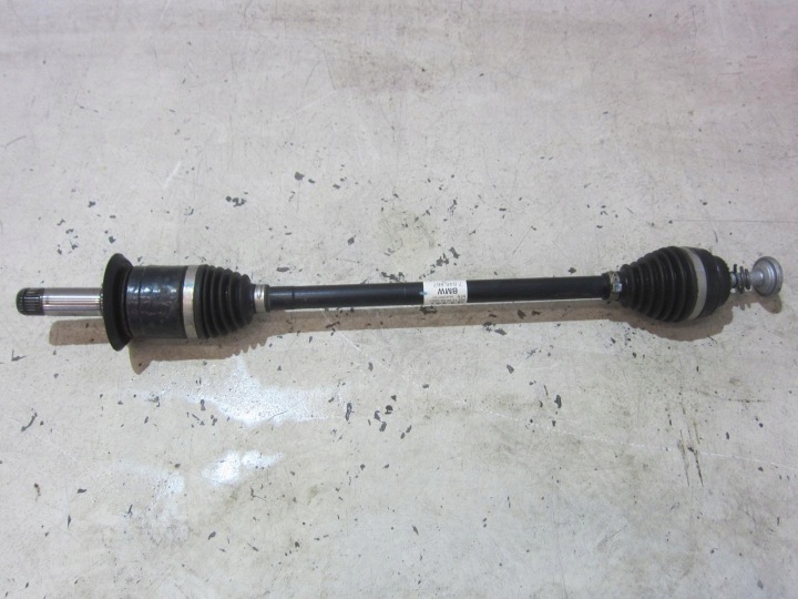 BMW X1 F48 XDRIV B46 F39 Demi axe Arbre transmission Arrière Arrière 7646867 33207646867