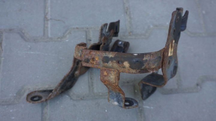 VOLVO S60 V60 CC - Halter POMPY der Lenkung