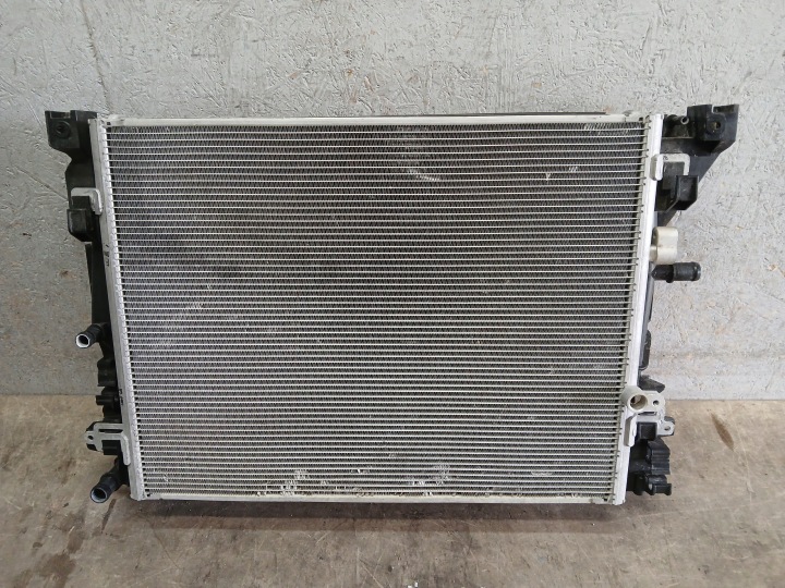 water cooler KLIMA of the air conditioning RENAULT ZOE 921007736R 214104950R