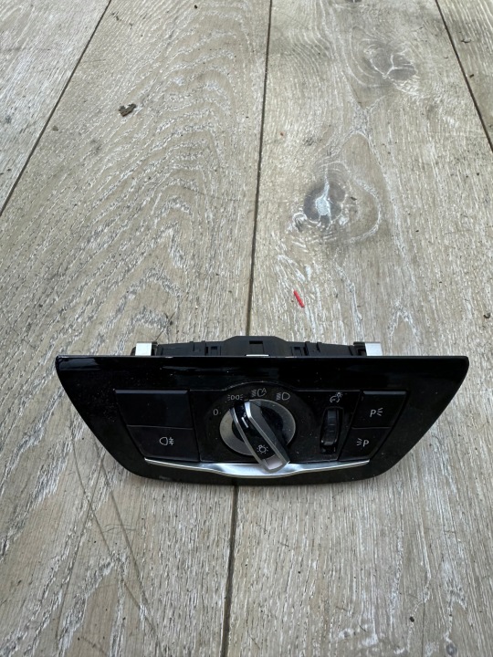 BMW G30 G31 vypínač svetiel 9493733