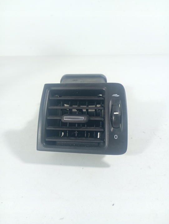 Volvo V50 S40 04-12 rešetka rešetka ventilacije zračni lijeva vozača OE 39888287