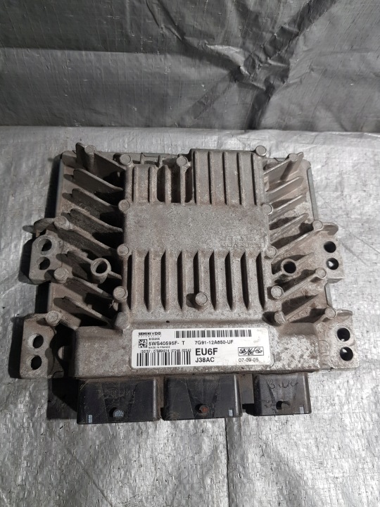 Ordinateur ECU Siemens FORD MONDEO MK4 7G9112A650UF 5WS40595FT