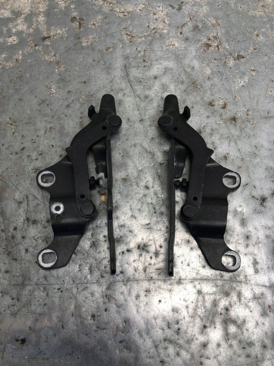 Scharniere der Motorhaube BMW E90 7115263 7115264