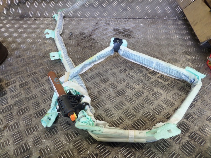 VW PASSAT B7 KOMBI střešní airbag airbag pravá levá 3C0880742F 3C0880741F