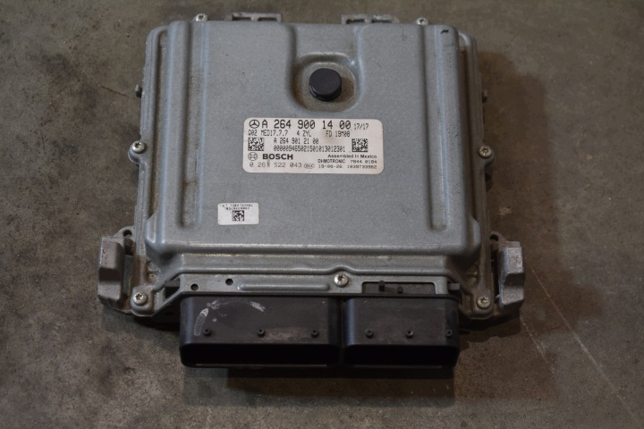perfect condition control unit of the engine MERCEDES W177 1