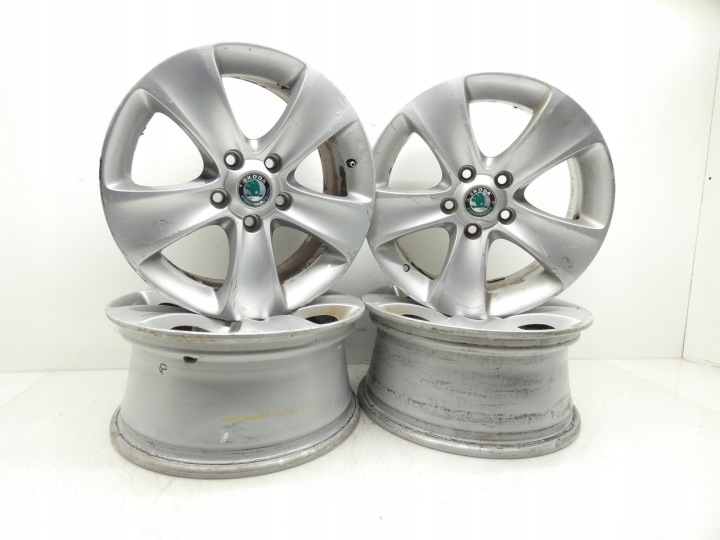 4X Jantes Roues Jantes roues R16 SKODA OCTAVIA II YETI 5X112 ET45 3T0601025N