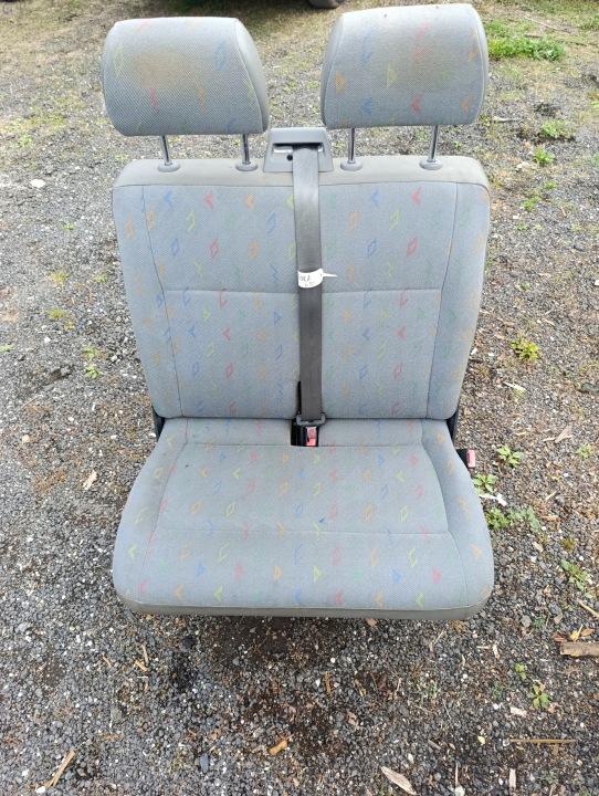 VW T5 T5 LIFT T6 DOKA Sitz vorne des Beifahrers DWUOSOBOWY DWOJKA vorne