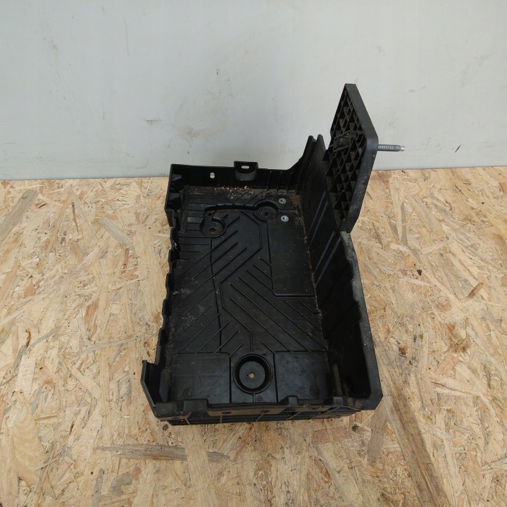 Grundlage AKUMULATORA PEUGEOT 2008 II