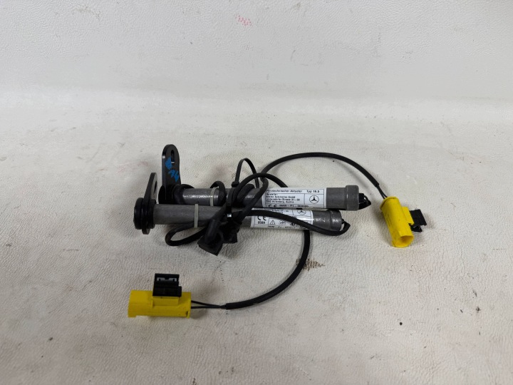 Mercedes 2069066800 naboj bonnets aktywator bonnets
