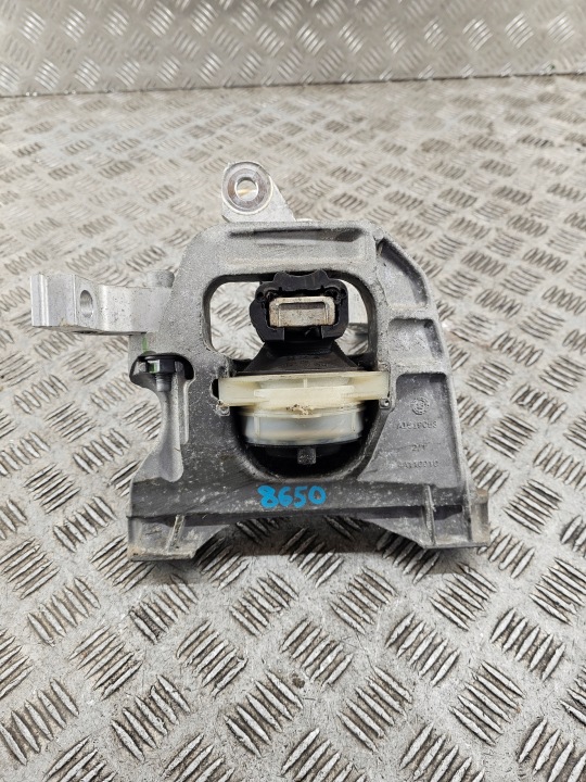 Peugeot Expert III holder engine mount 4A110010
