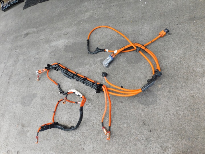 vedení zasilajacy instalacji BMW X1 U11 originál sprawny 5A56349 5A5D066