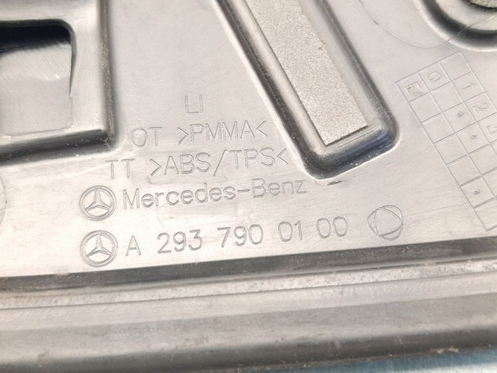 2021 Mercedes-Benz EQC Tailgate cover A2937900100 10