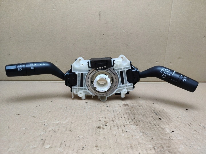 Commodo essuie glace Mazda CX-9 facelift 2012 17A0894