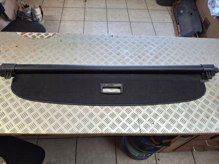 blinds boot VW GOLF VIII KOMBI 2019R->