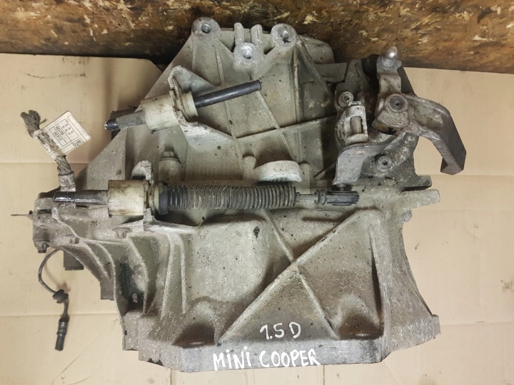 BMW F40 F45 MINI F55 F56 1.5D B37C15A Getriebe 7638378 BFR 1248604