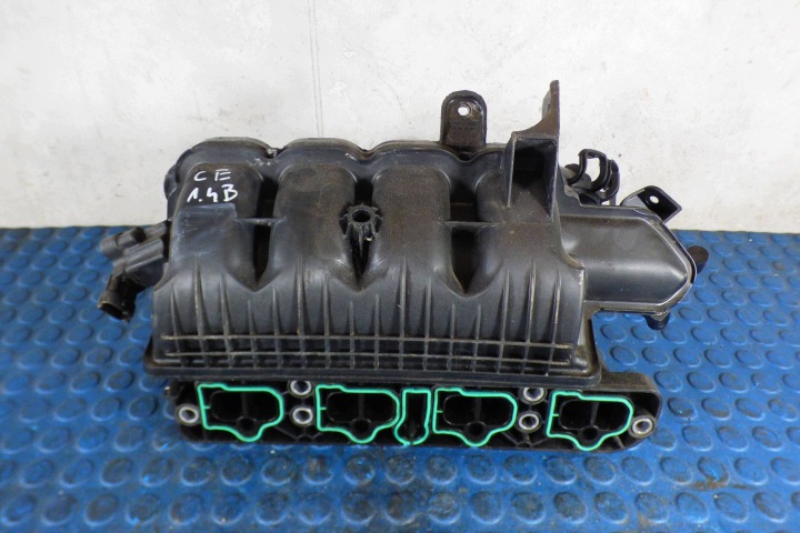 Opel Corsa E 1.4 B XER intake manifold 55590486 st.BDB