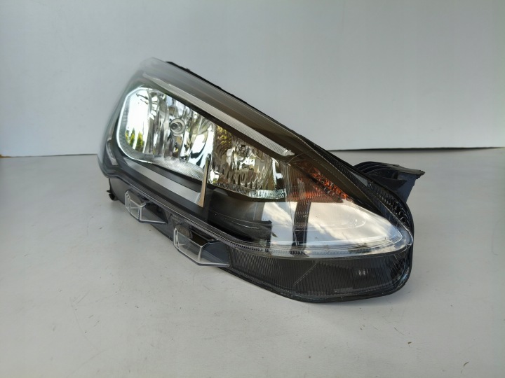 Licht rechts REFLEKTOR FORD FOCUS MK4 18- LED