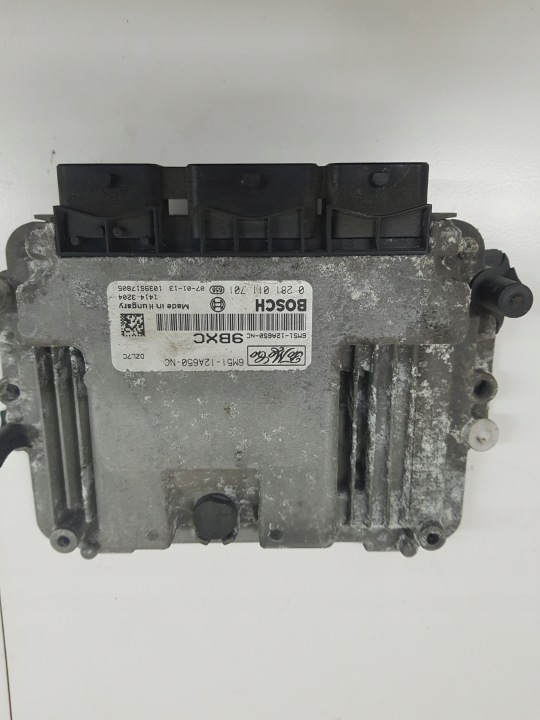 computer of the engine control unit FORD FOCUS MK2 6M5112A650