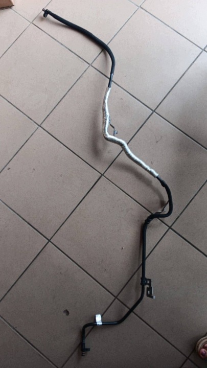Conduit pieces tuyaux Climatisateur air conditionné Conduit pieces tuyaux skraplacza Dacia Bigster R1310 924C58442R