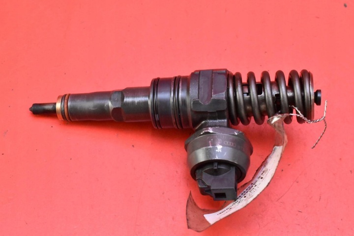 nozzle nozzle 038130073AJ 0414720037 VW GOLF 4 IV 1.9 TDI 100 KM 97-06