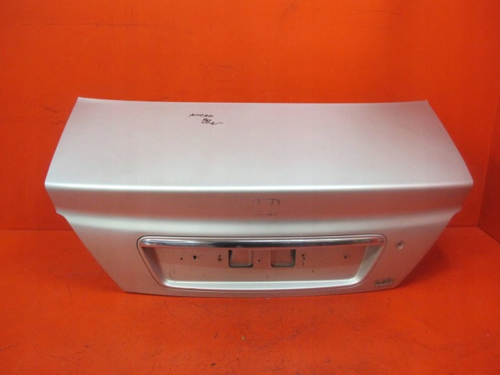HONDA ACCORD VI 6 CG8 97- Berline Porte arrière coffre hayon Porte coffre hayon Arrière Arrière NH614M