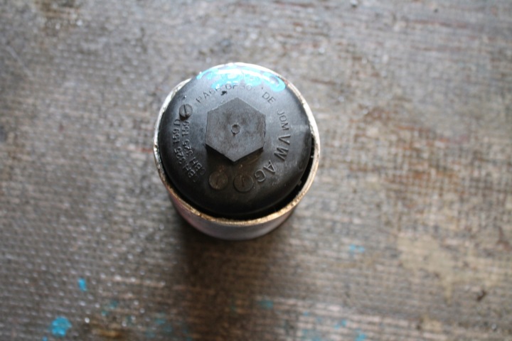 3680. cover of a filter, oil SKODA AUDI 0BH325159D