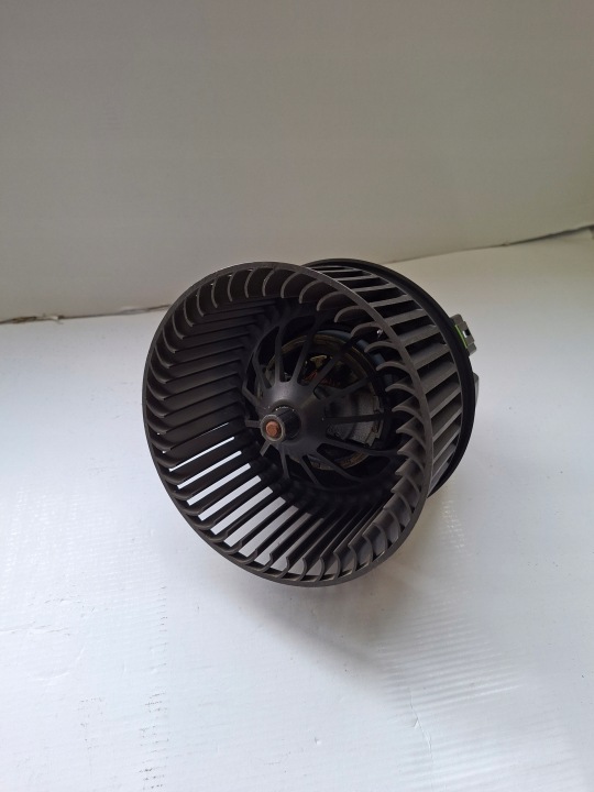 Réchauffement Ventilateur Bloc de chauffage complet FORD FOCUS MK3 AV6N-18456-AB