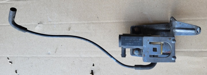 valve vacual wiring console MERCEDES C-KL W205 A0101531328 OE
