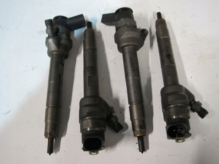 nozzles nozzle injector MINI COUNTRYMAN 0445110401