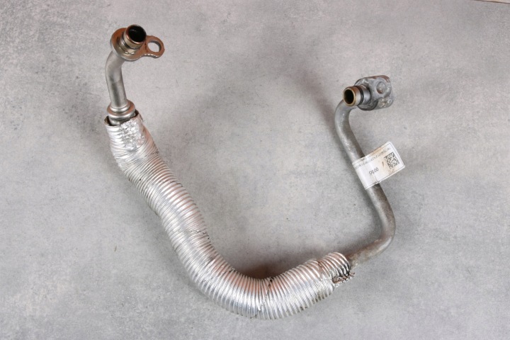 BMW F30 F31 LCI G20 G22 G30 G31 hose hose oil line tube 7617534