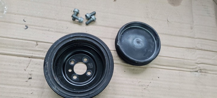 A4 B9 8W pulley cams 2.0 TDI 04L105243 V200 A5 8W