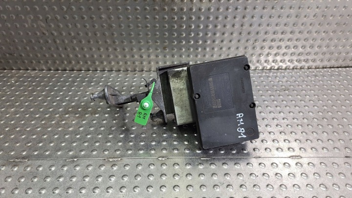 Pompe Unité de contrôle ABS A0044315412 A2095451432 MERCEDES W203 CLK W209
