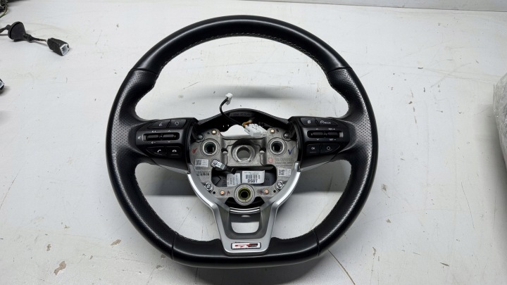 KIA RIO IV V GT GT-LINE volan koža TEMPOMAT 17-25 B LADNA