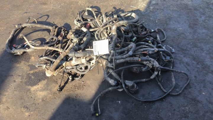 vezetékelés ELEKTRYCZNA CASE PUMA 225
