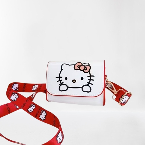 Сумочка Hello Kitty на плече
