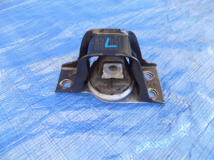 airbag engine mount NISSAN NV 200 1,5 DCI